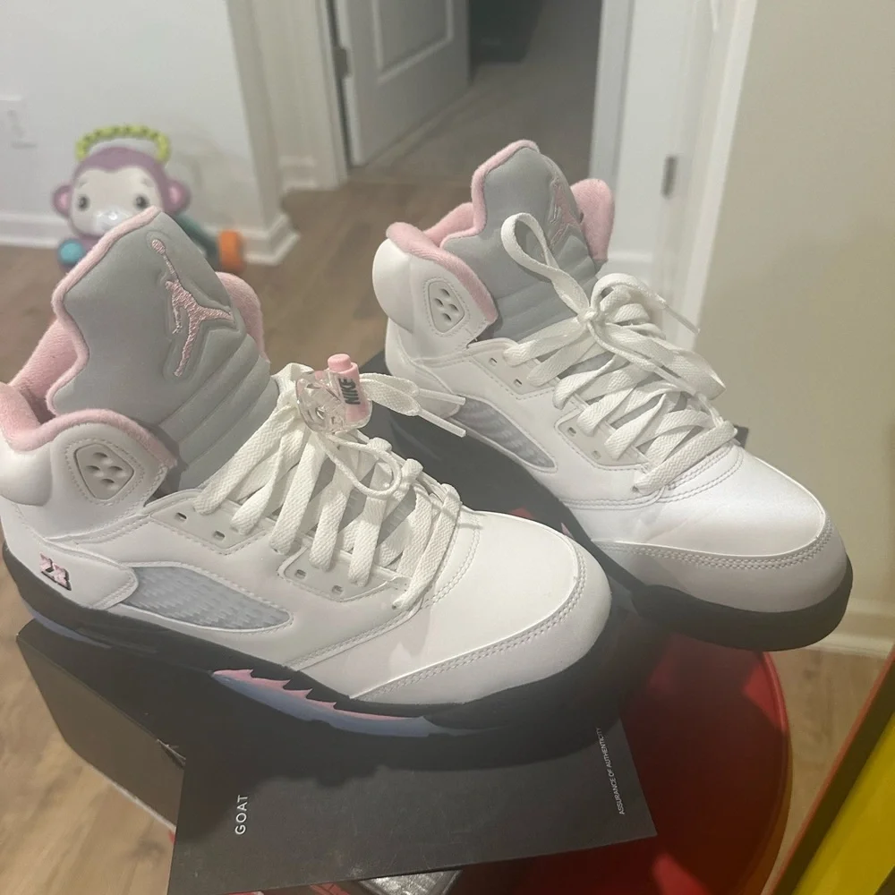 Jordan 5 Retro "Medium Soft Pink" Men's Shoe - Picture 2 of 8